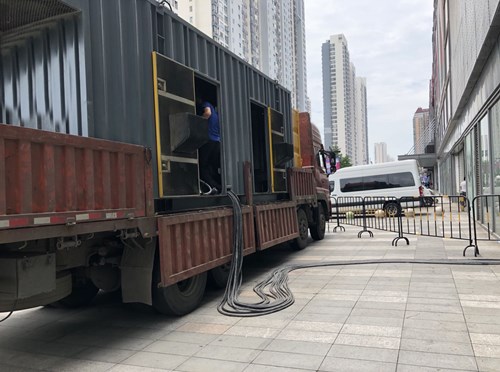 永年低温环境下，柴油发电机组电池充满电的具体时间受哪些因素影响？